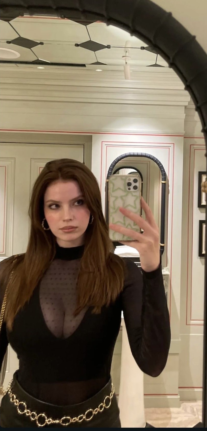 Знакомства