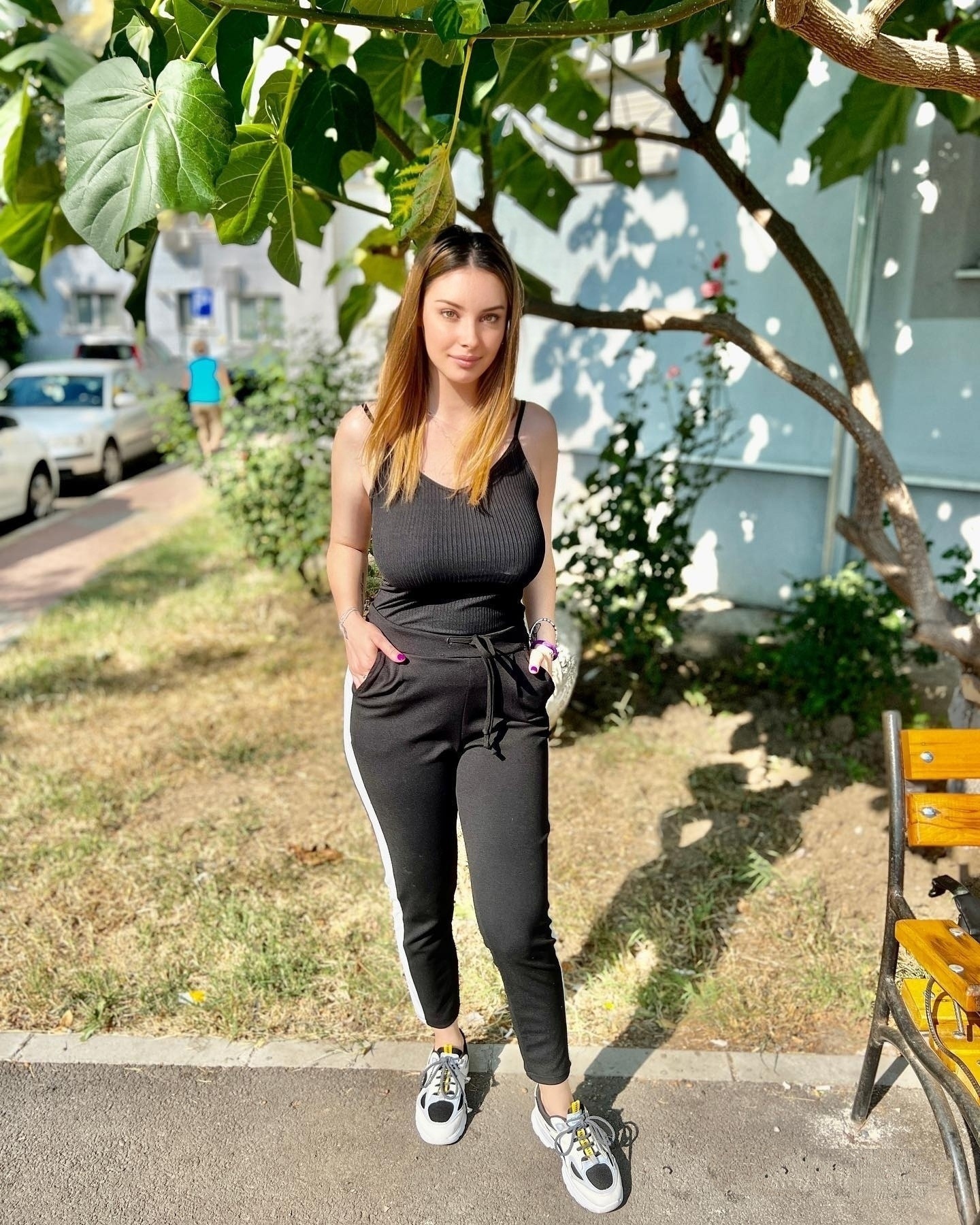 Знакомства